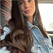 Sono un’Assistente sociale Laureata e abilitata alla professione. Sono a disposizione per dare lezioni di italiano a persone straniere attraverso un lavoro motivazionale a sostegno dell’integrazione. Disponibile anche per ripetizioni di PSICOLOGIA, STORIA